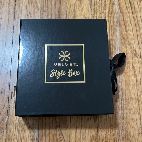 Velvet style box sunglasses main image 3